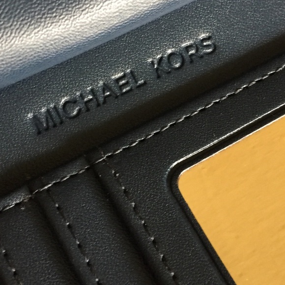 Michael Kors Navy Double Zip Phone Wallet Wristlet - Picture 8 of 10